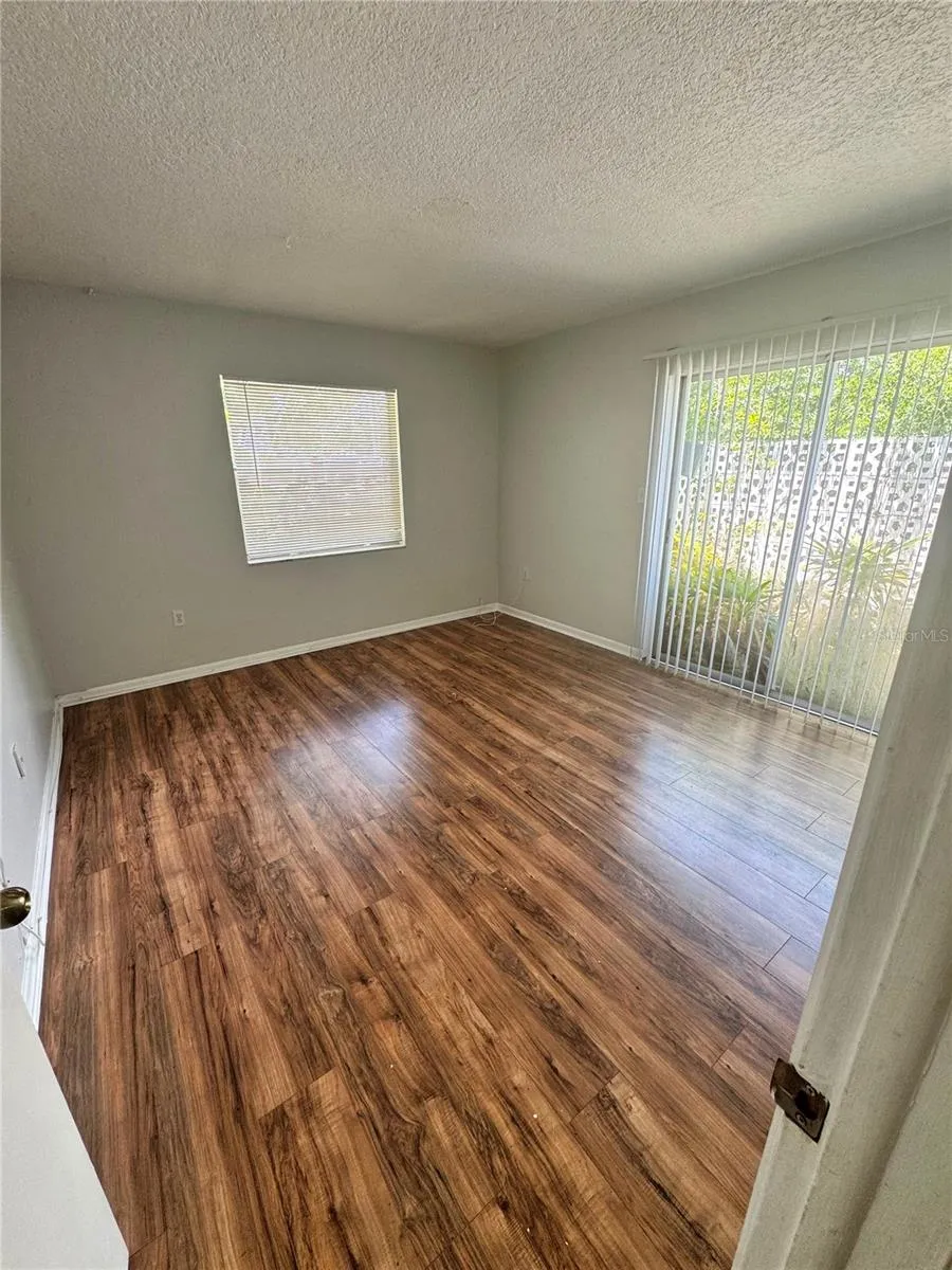 2896 MEADOW LAKE AVENUE Largo, FL 33771