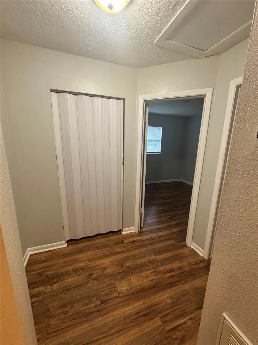 2896 MEADOW LAKE AVENUE Largo, FL 33771
