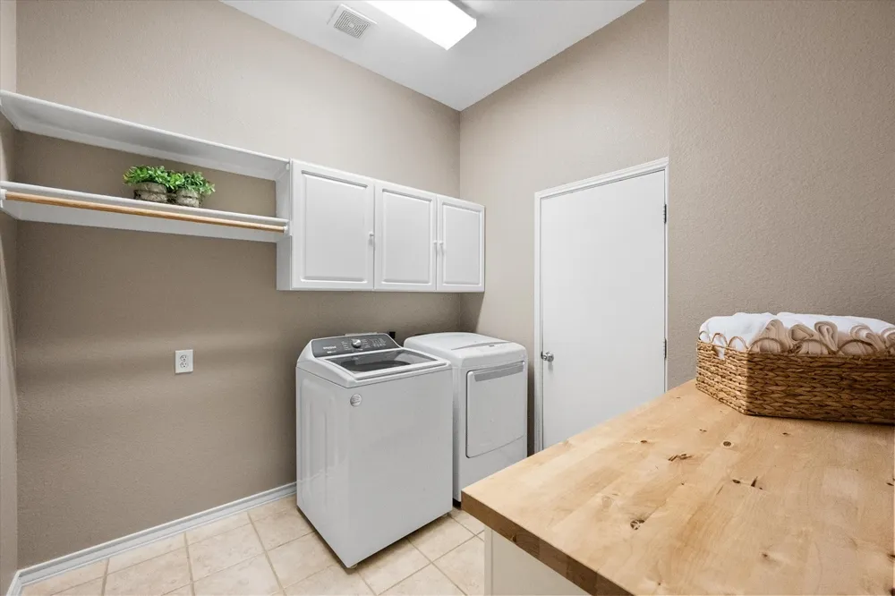 3400 Wild Oaks Court Burleson, TX 76028