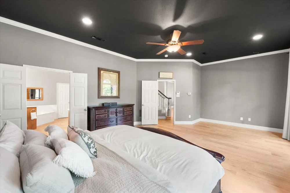 3400 Wild Oaks Court Burleson, TX 76028