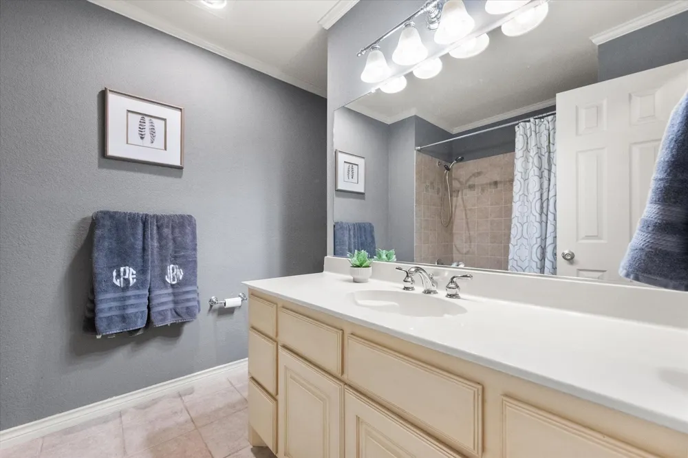 3400 Wild Oaks Court Burleson, TX 76028