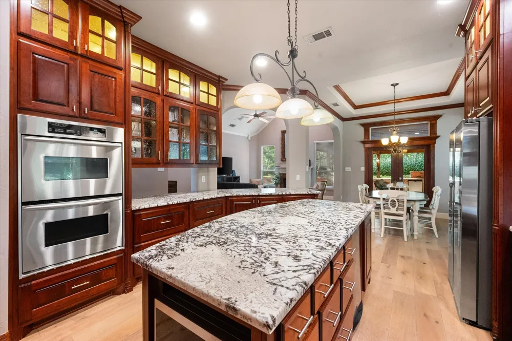 3400 Wild Oaks Court Burleson, TX 76028