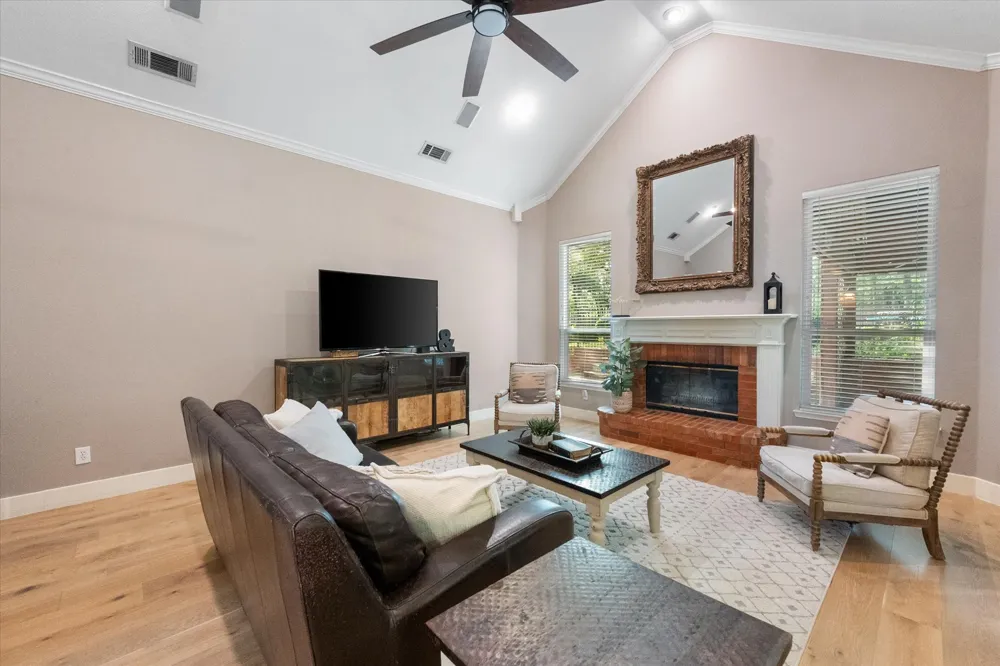 3400 Wild Oaks Court Burleson, TX 76028