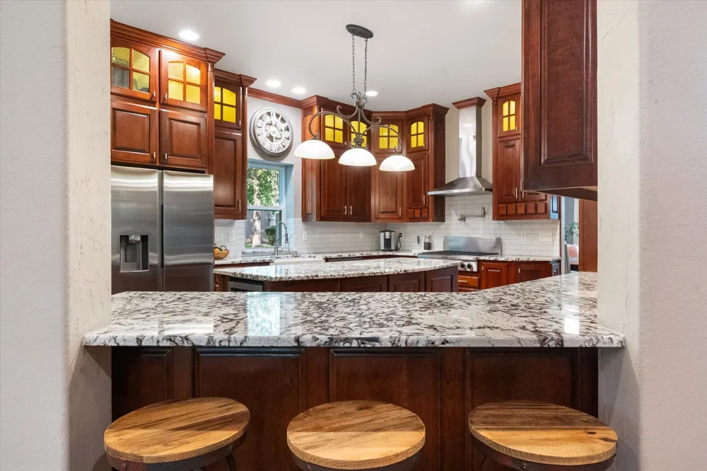 3400 Wild Oaks Court Burleson, TX 76028