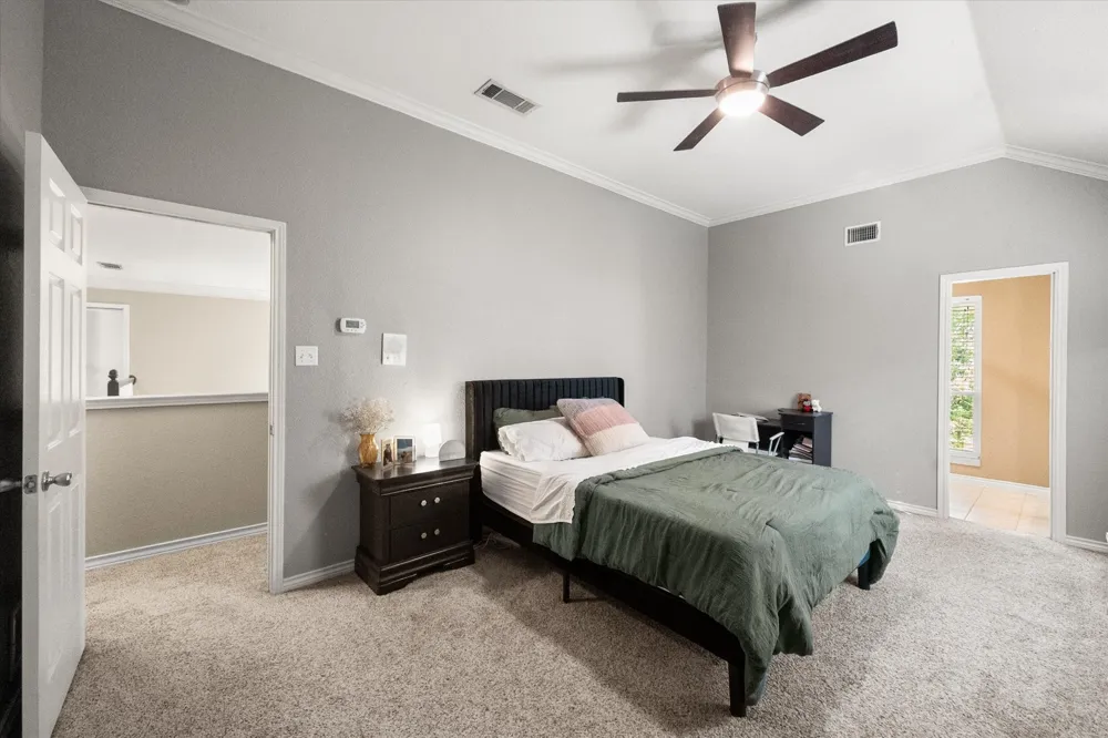 3400 Wild Oaks Court Burleson, TX 76028