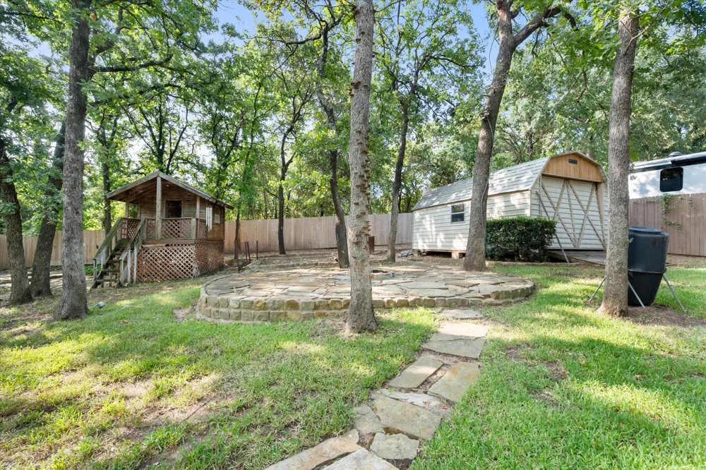 3400 Wild Oaks Court Burleson, TX 76028