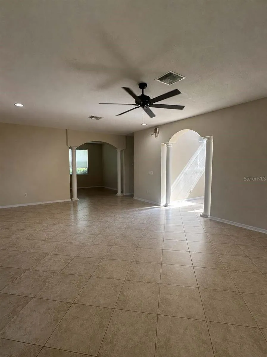 18048 JAVA ISLE DRIVE Tampa, FL 33647