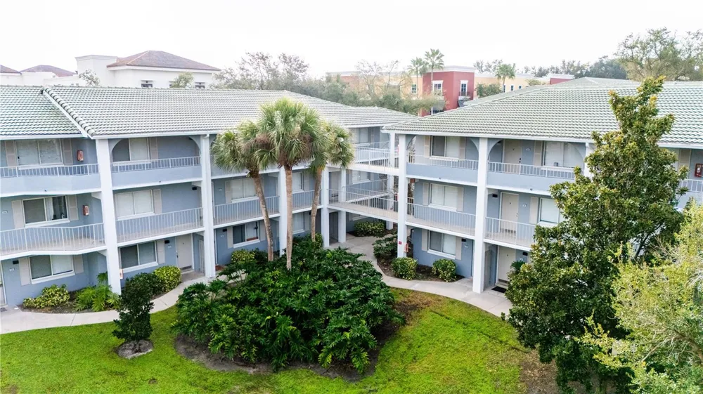 139 OYSTER BAY CIRCLE #160 Altamonte Springs, FL 32701