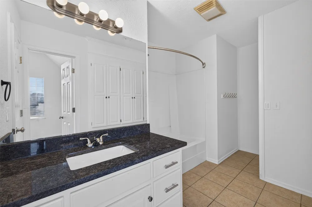 8914 134th EastAvenue Owasso, OK 74055