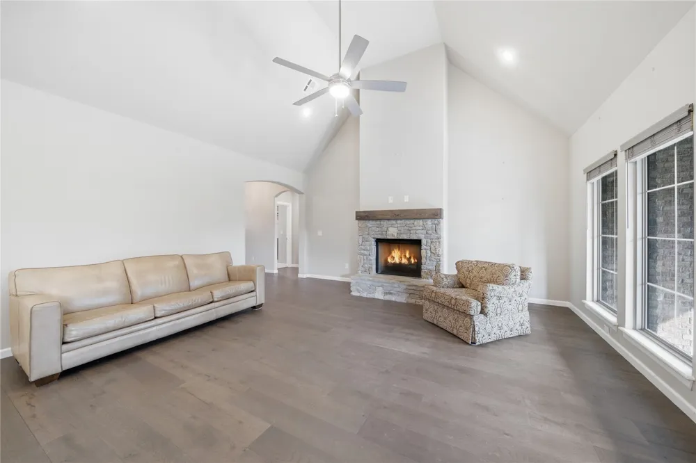 4525 S Ivy Avenue Sand Springs, OK 74063