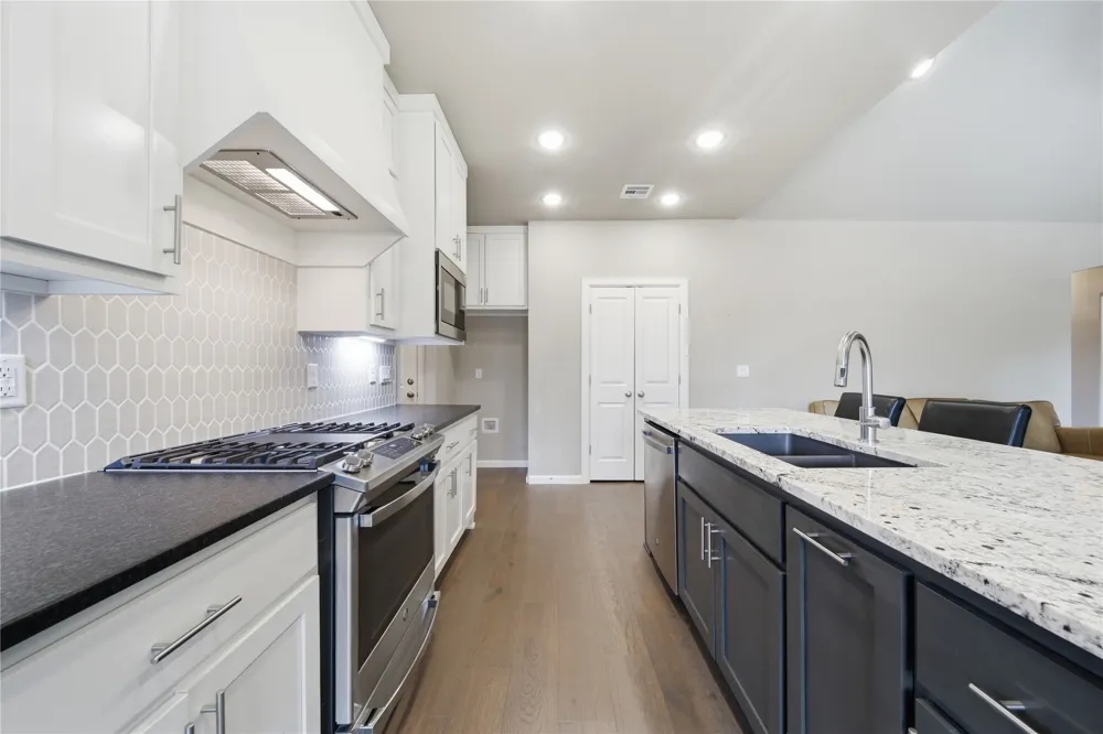 4525 S Ivy Avenue Sand Springs, OK 74063