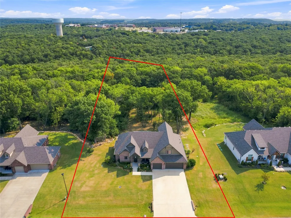 4525 S Ivy Avenue Sand Springs, OK 74063
