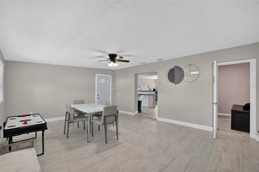 10420 22ND STREET Tampa, FL 33612