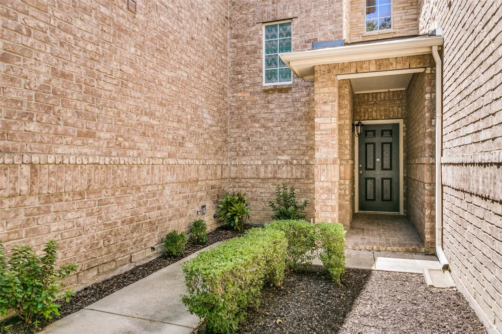 2968 Muirfield Drive Lewisville, TX 75067