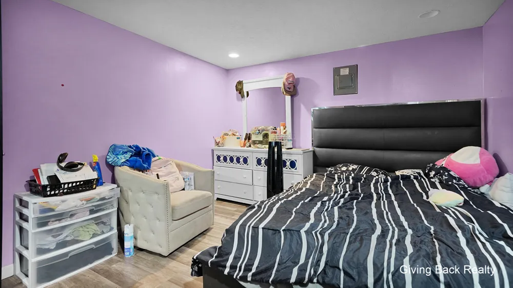 825 Den Hertog Street SW Wyoming, MI 49509