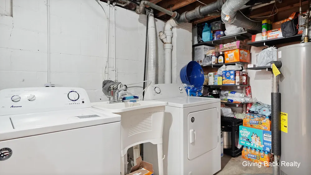825 Den Hertog Street SW Wyoming, MI 49509