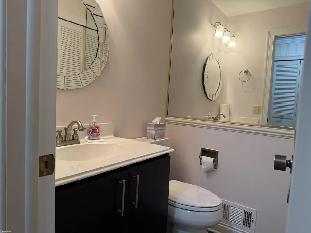 3995 River #15 Road East China Township, MI 48054