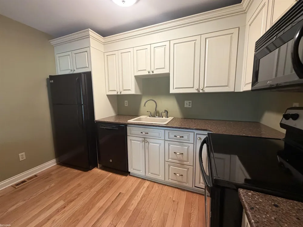 3995 River #15 Road East China Township, MI 48054