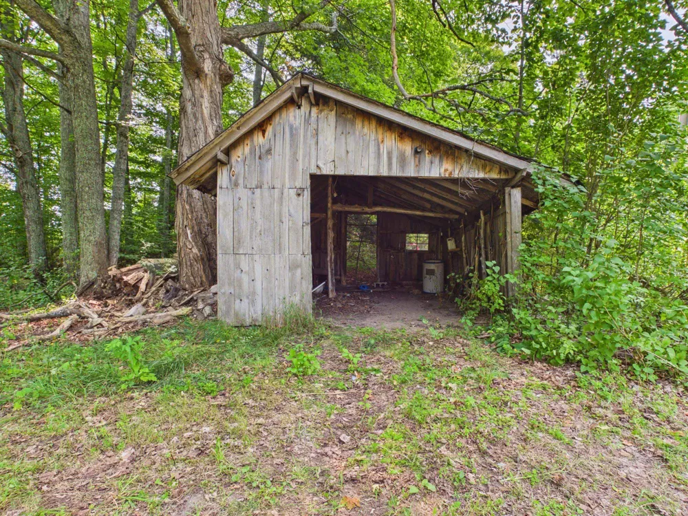 10611 E Omena Road Leelanau Township, MI 49670