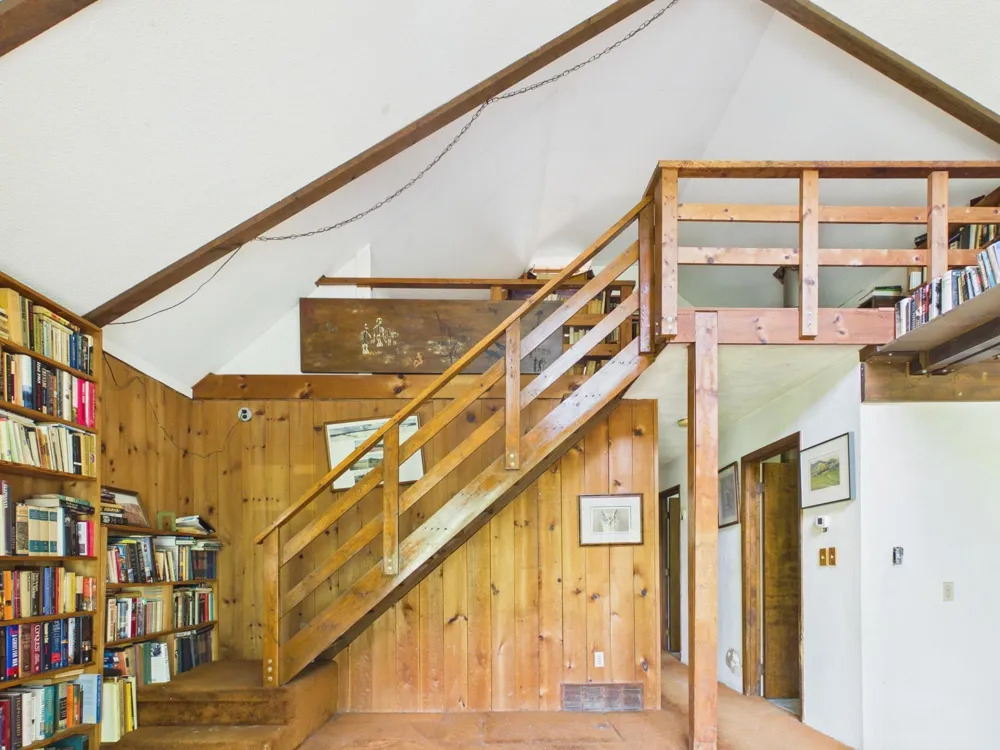 10611 E Omena Road Leelanau Township, MI 49670