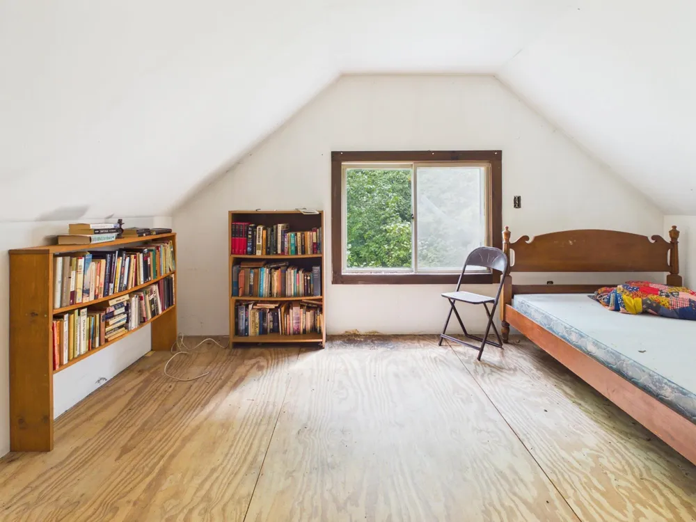 10611 E Omena Road Leelanau Township, MI 49670