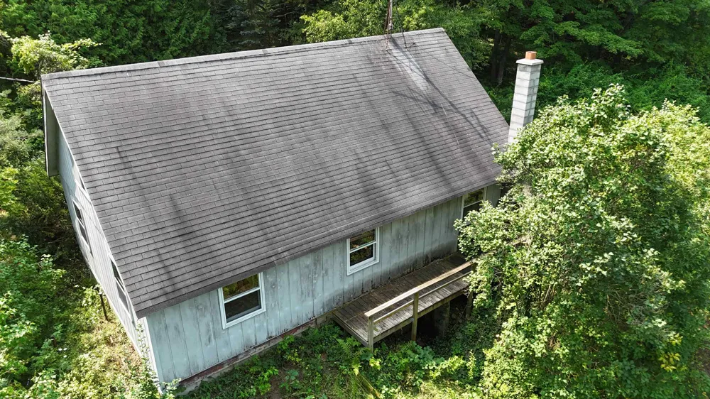 10611 E Omena Road Leelanau Township, MI 49670