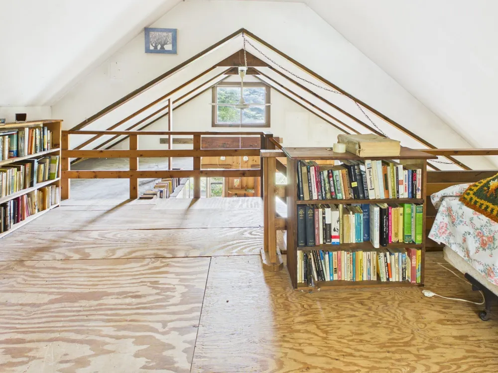 10611 E Omena Road Leelanau Township, MI 49670