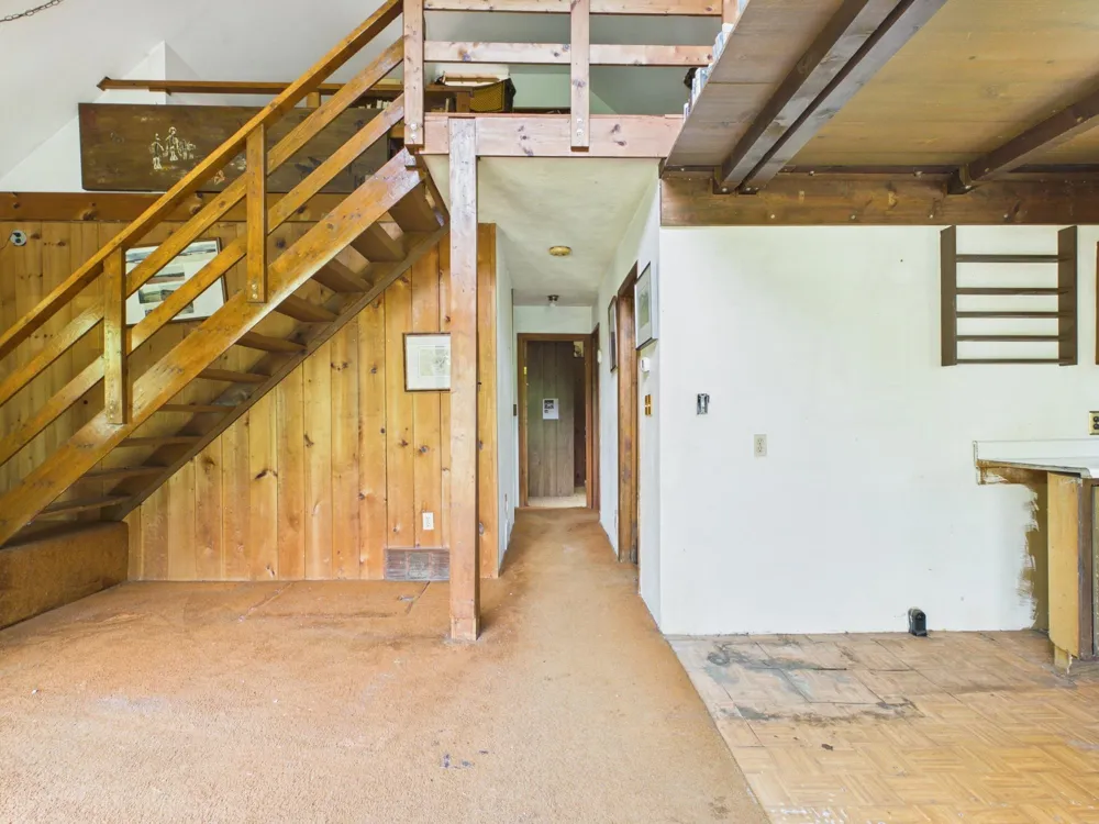 10611 E Omena Road Leelanau Township, MI 49670