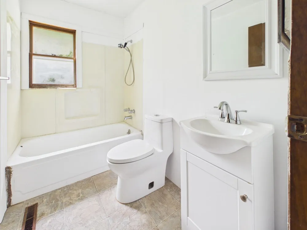 10611 E Omena Road Leelanau Township, MI 49670