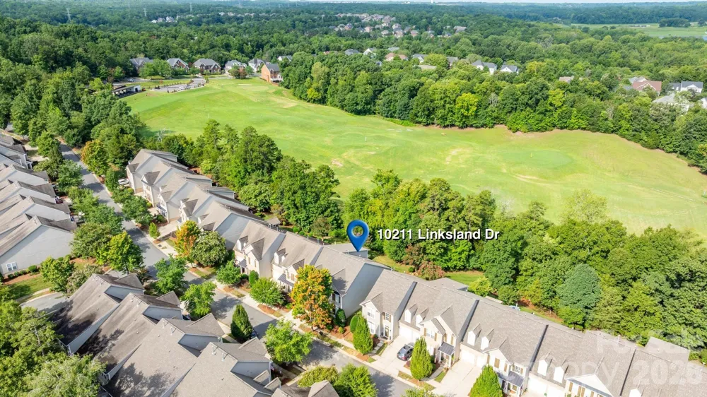 10211 Linksland Drive Huntersville, NC 28078