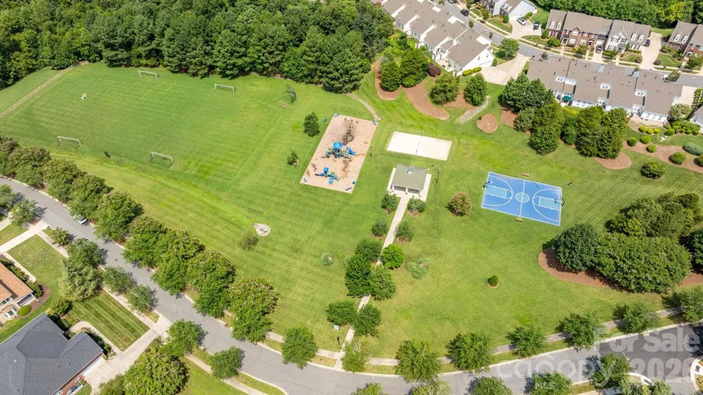 10211 Linksland Drive Huntersville, NC 28078