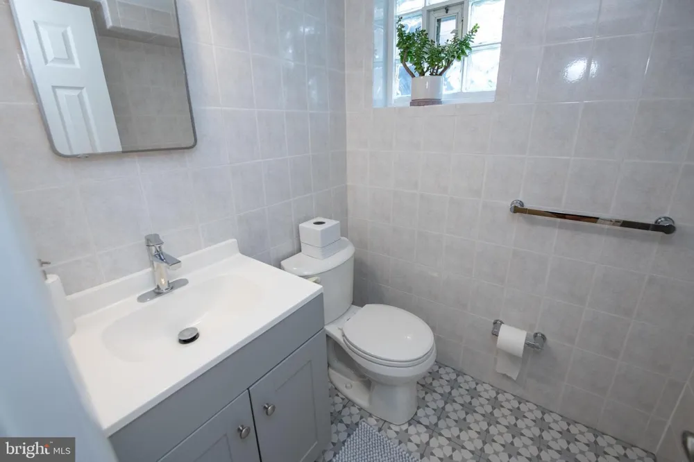 7705 DORCAS STREET Philadelphia, PA 19111