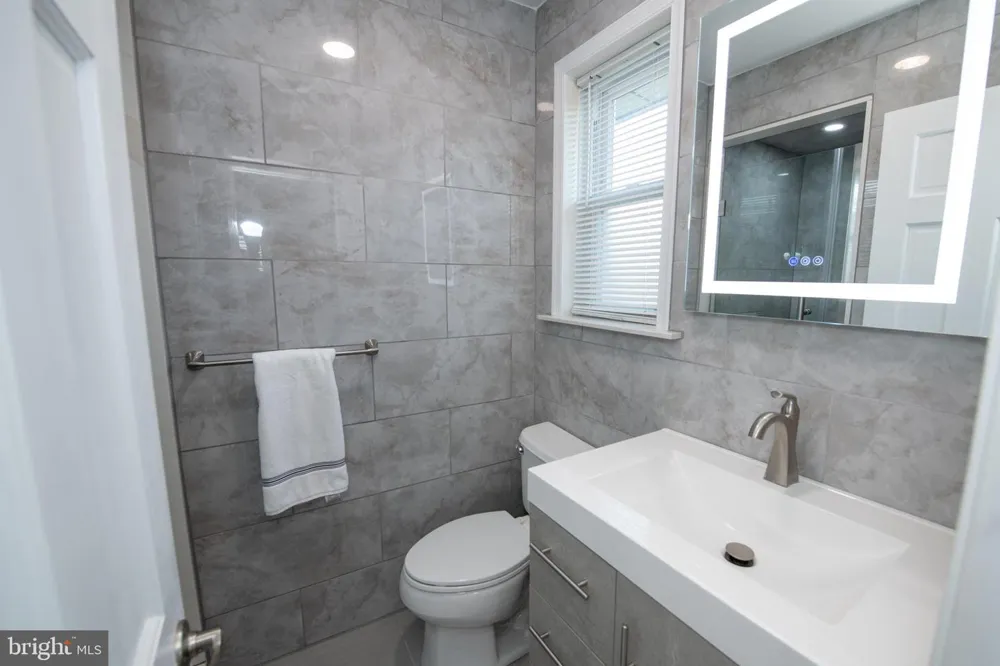 7705 DORCAS STREET Philadelphia, PA 19111