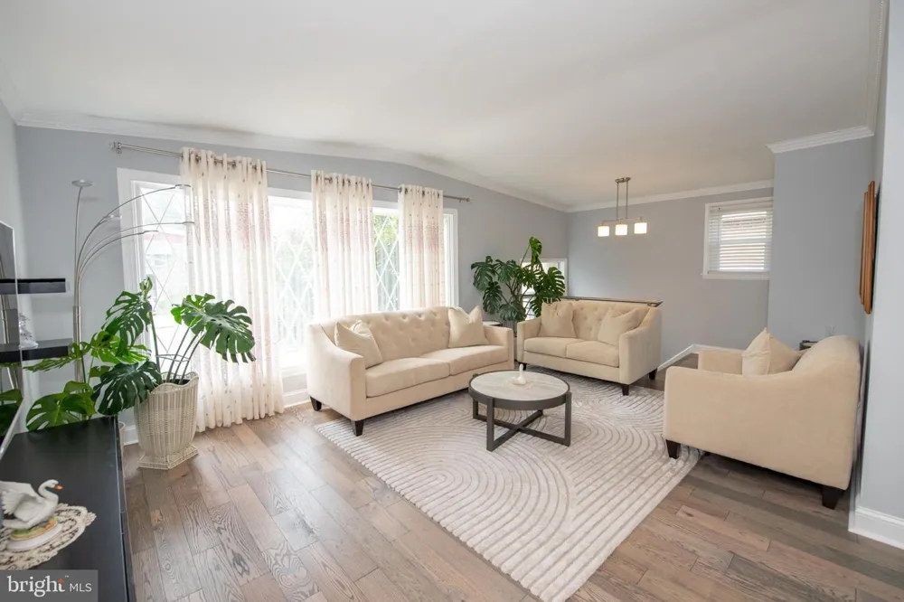 7705 DORCAS STREET Philadelphia, PA 19111