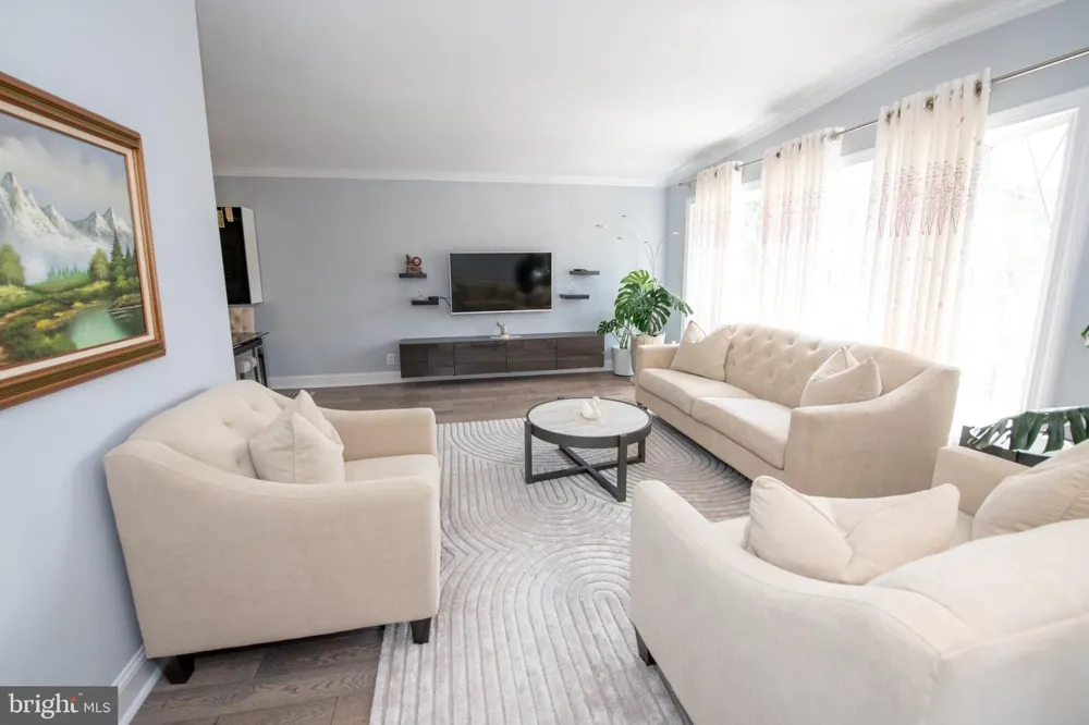 7705 DORCAS STREET Philadelphia, PA 19111