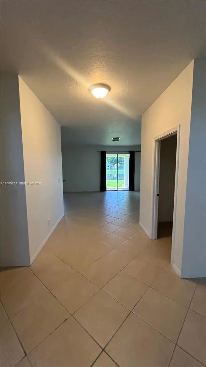 19351 SW 61st St #19351 Pembroke Pines, FL 33332