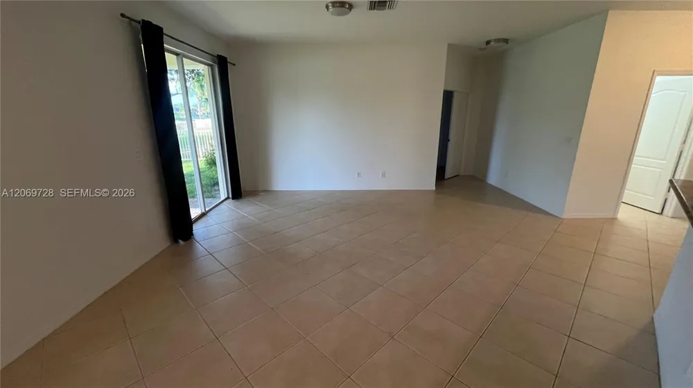 19351 SW 61st St #19351 Pembroke Pines, FL 33332
