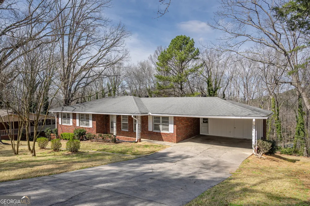 33 Summit DR Lindale, GA 30147