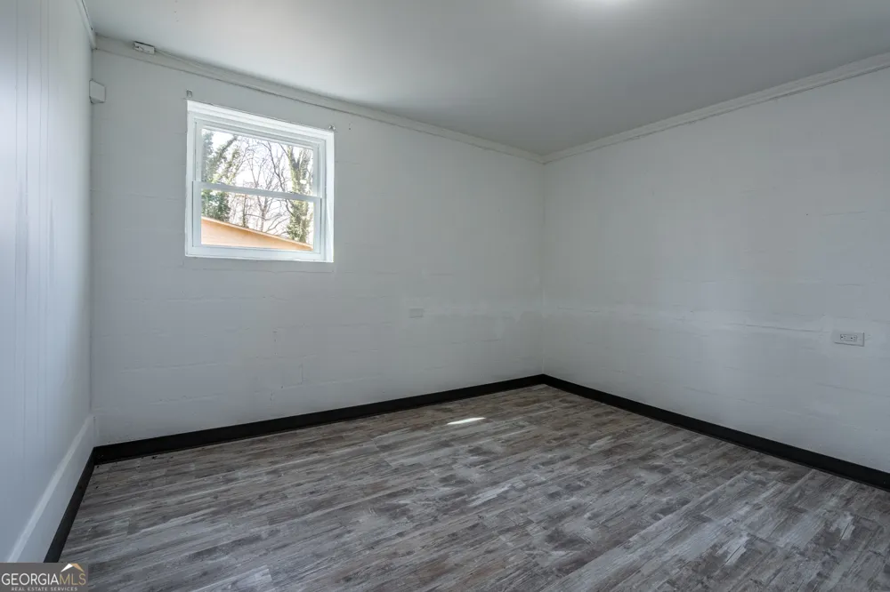 33 Summit DR Lindale, GA 30147