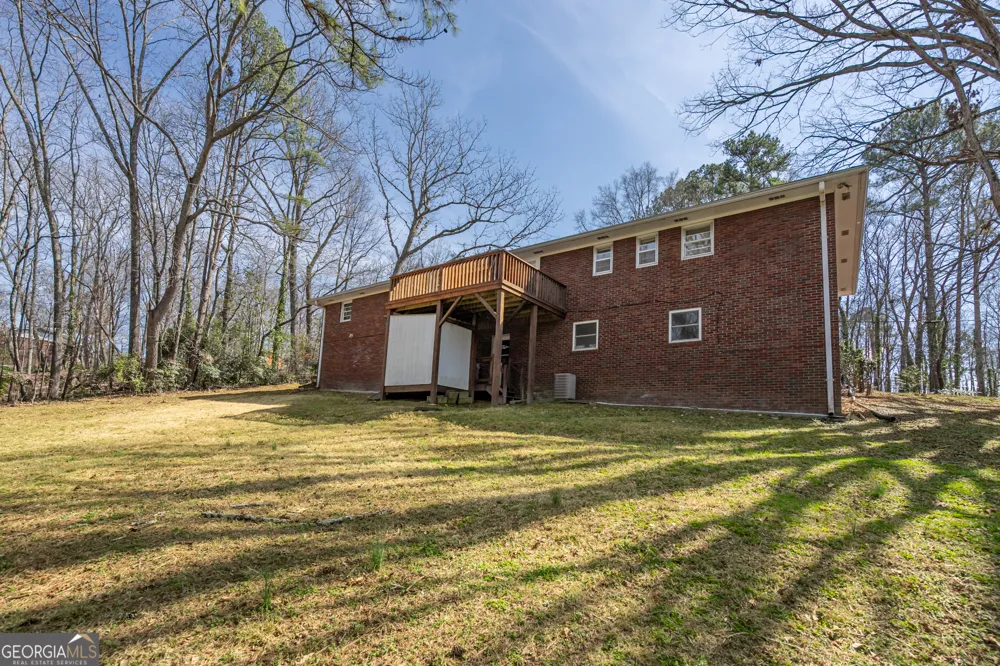 33 Summit DR Lindale, GA 30147