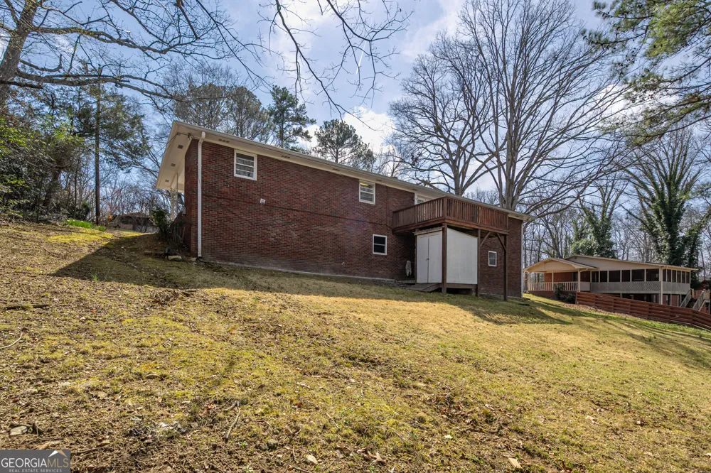 33 Summit DR Lindale, GA 30147