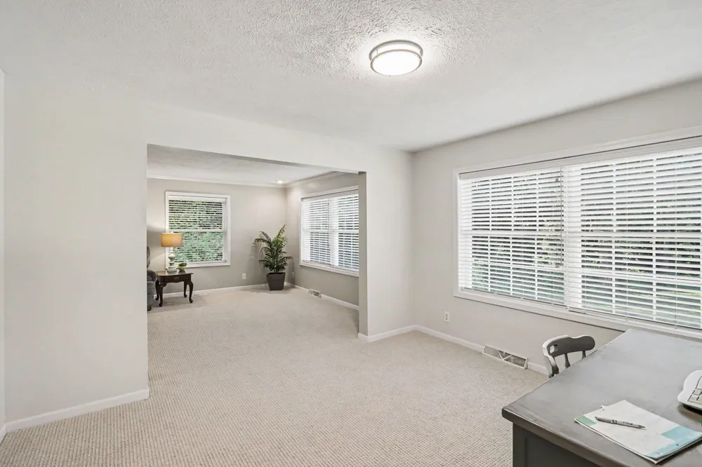 5856 Windingwood Drive Kalamazoo, MI 49009