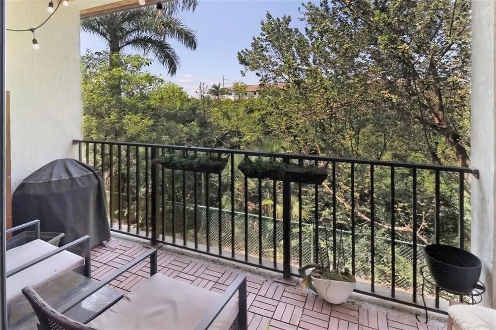 10473 NW 82nd Street #9 Doral, FL 33178