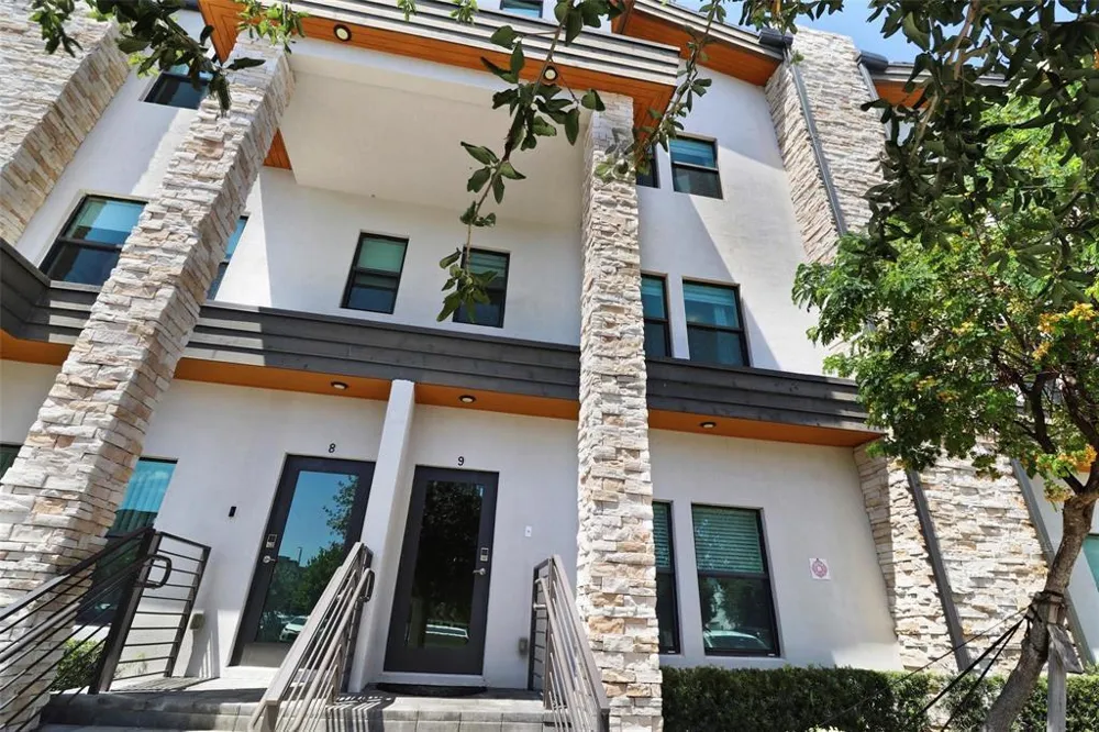 10473 NW 82nd Street #9 Doral, FL 33178