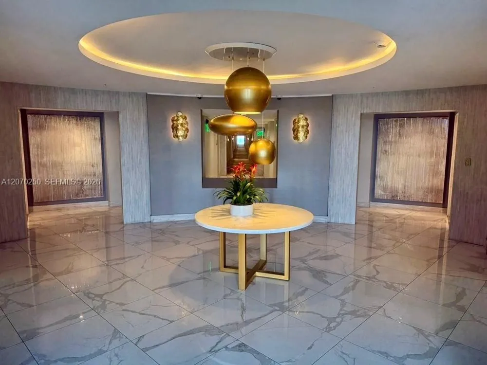 10275 Collins Ave #415 Bal Harbour, FL 33154