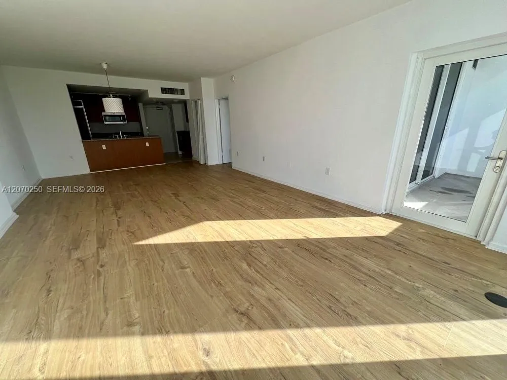 10275 Collins Ave #415 Bal Harbour, FL 33154