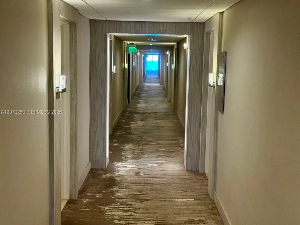 10275 Collins Ave #415 Bal Harbour, FL 33154