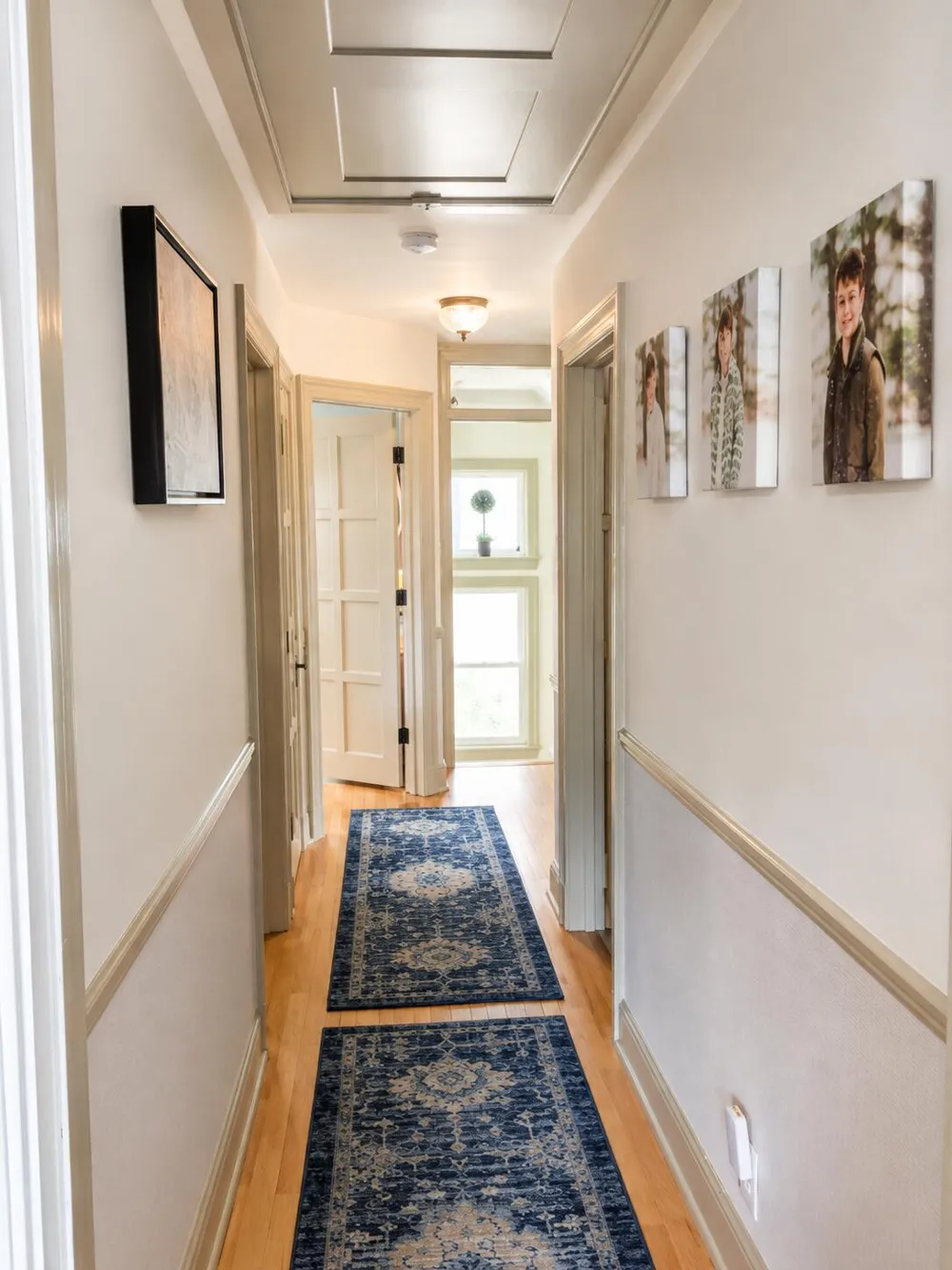 566 Lawndale Court Holland, MI 49423