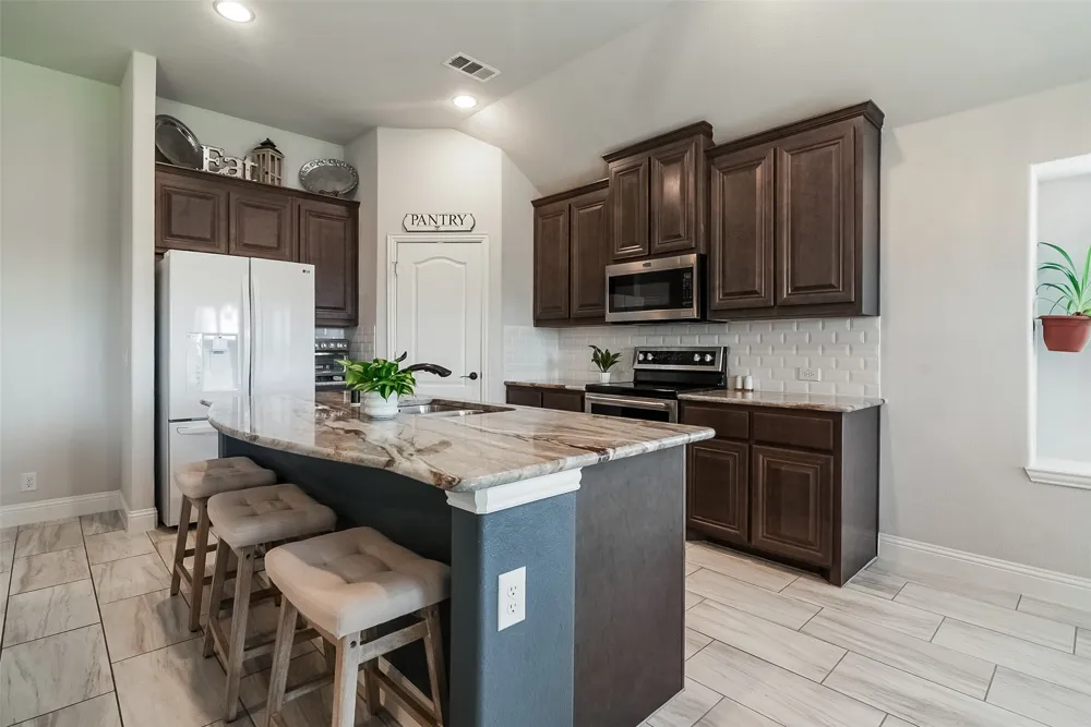 201 Providence Drive Van Alstyne, TX 75495