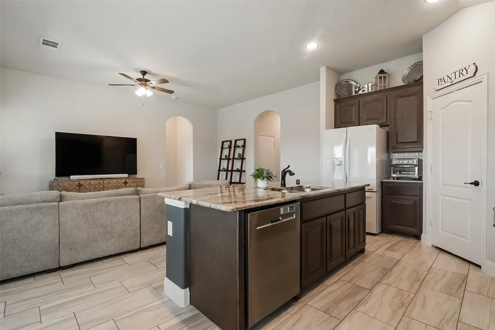 201 Providence Drive Van Alstyne, TX 75495